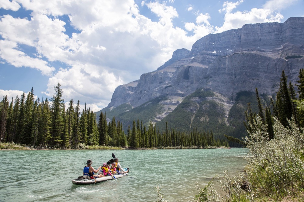 Image via www.banfflakelouise.com